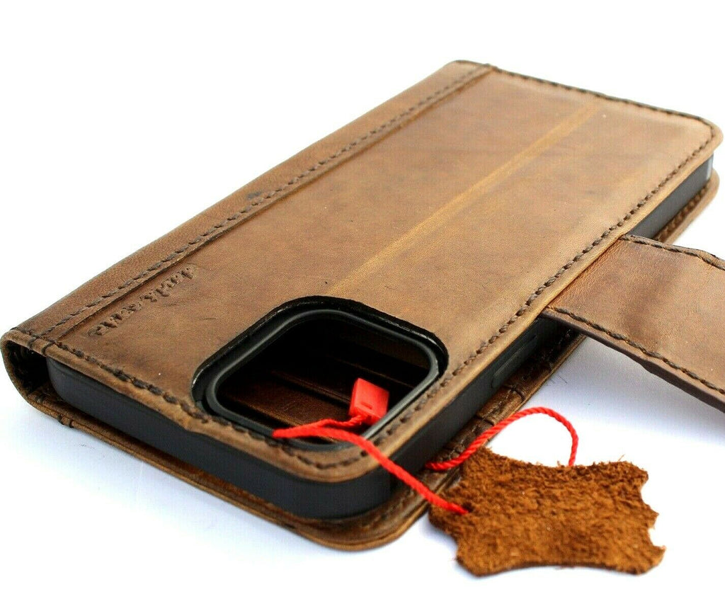 Vintage-style genuine leather case for Apple iPhone 15, 14 Pro Max, and more, with credit card slots and magnetic closure by DAVISCASE.