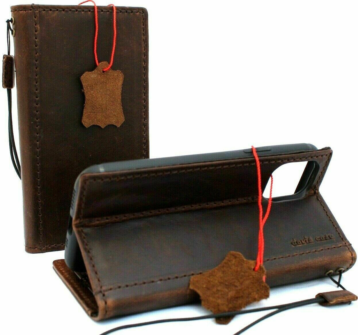 Genuine leather vintage wallet case for Apple iPhone 11 Pro by DAVISCASE, with card slots and slim design for wireless charging.