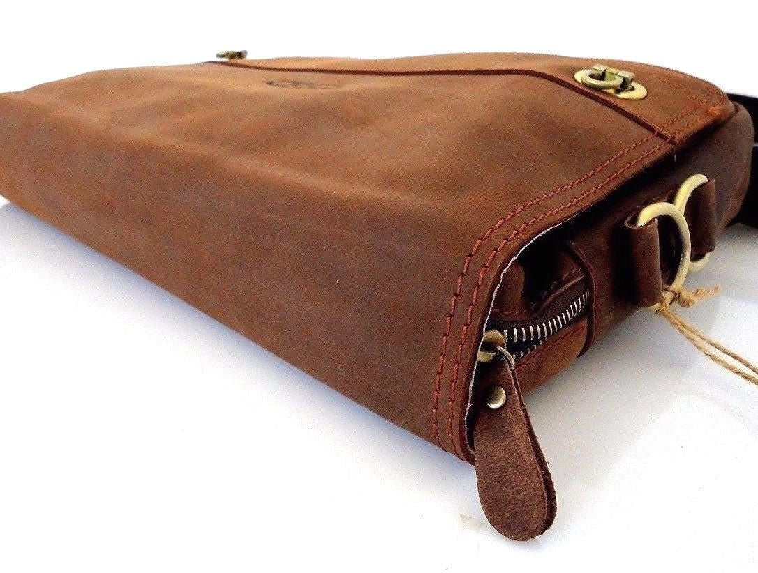 Mens vintage brown leather crossbody bag by DAVISCASE, soft genuine leather with classic style and detailed stitching.