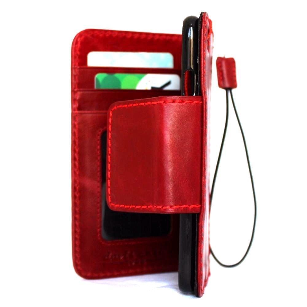 Red genuine leather iPhone SE 2 2020 case by DAVISCASE, soft wallet cover with card slots and magnetic closure.