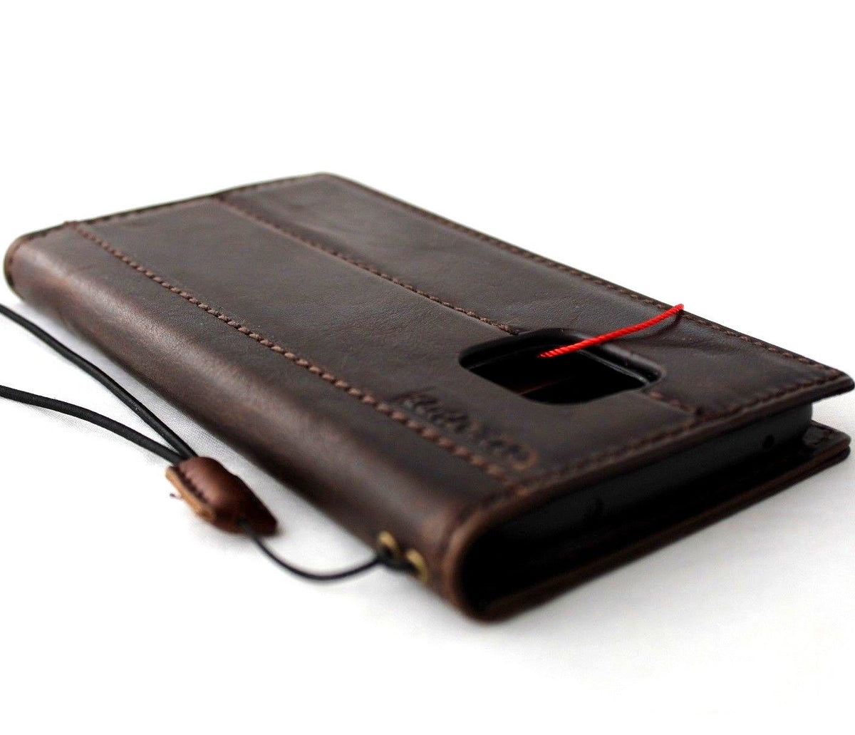 Handcrafted genuine leather Huawei Mate 20 Pro wallet case by DAVISCASE with book-style design and retro luxury finish.