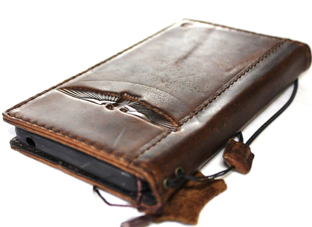 Handmade leather phone case for iPhone 11-15 Pro Max, vintage style with credit card slots, crafted by DAVISCASE.
