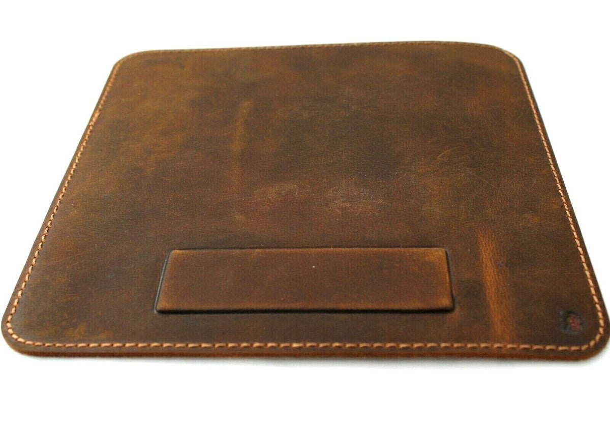 Handcrafted genuine soft leather iPad case by DAVISCASE with vintage retro style and smooth leather finish.