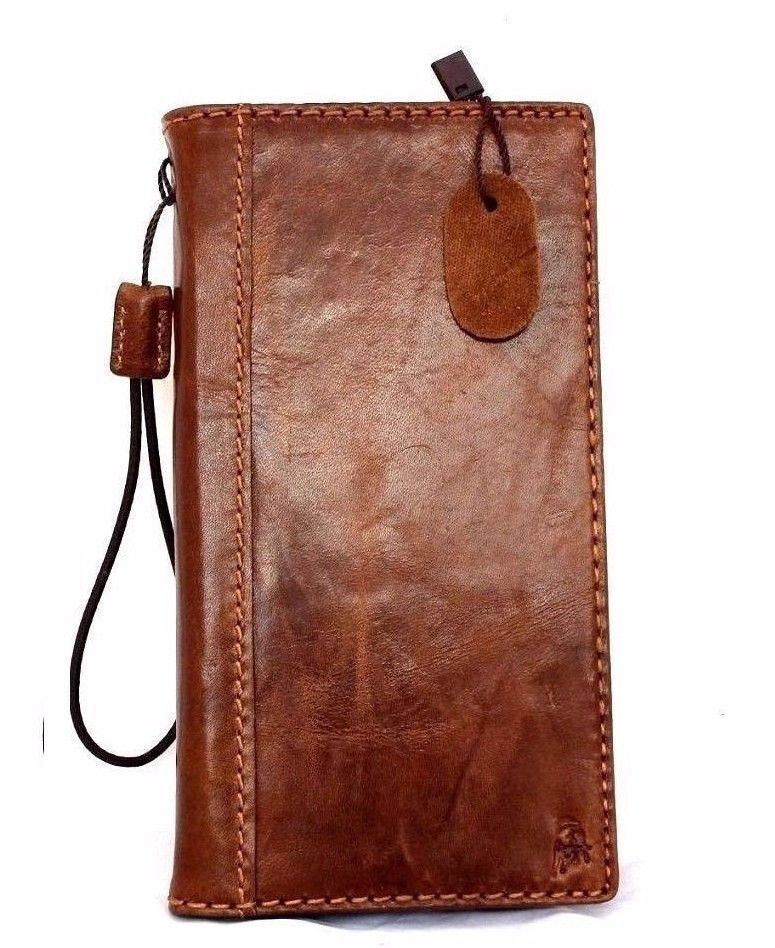 Handmade genuine leather iPhone 6/6s case with wallet credit holder, classic design, in brown leather.