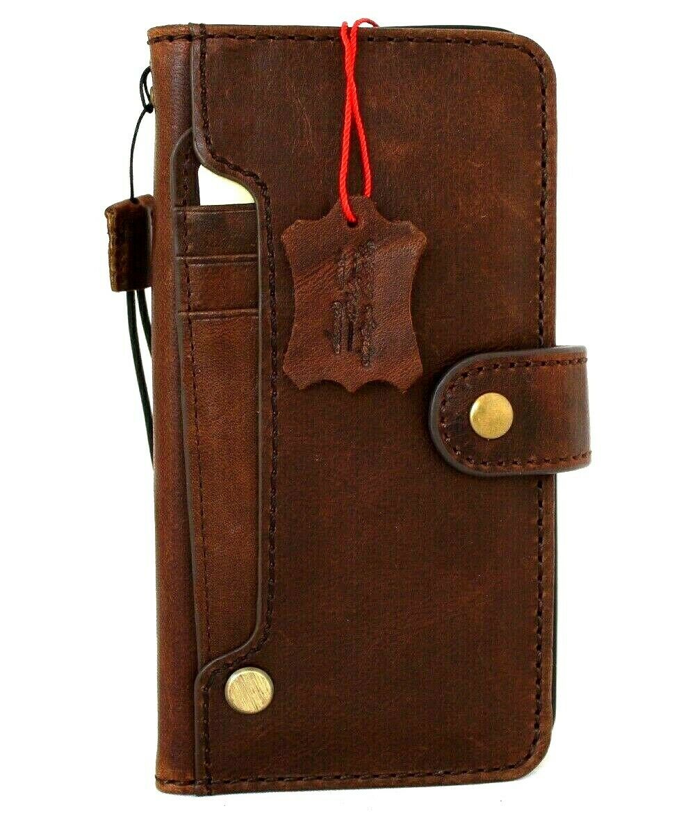 Handmade genuine leather wallet case for iPhone 17, 16, 14, 15, and Pro Max by DAVISCASE, vintage full grain art mini dark style.