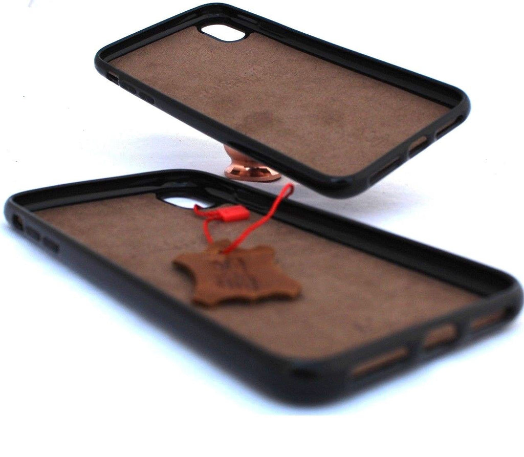 Handmade genuine leather iPhone XS Max case by DAVISCASE, slim vintage design with magnetic closure for premium protection.