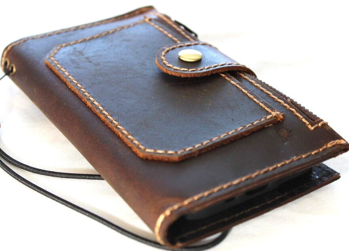 DAVISCASE genuine leather wallet case for iPhone 11-15 Pro Max, vintage retro style with ID window, credit card slots, and zipper.