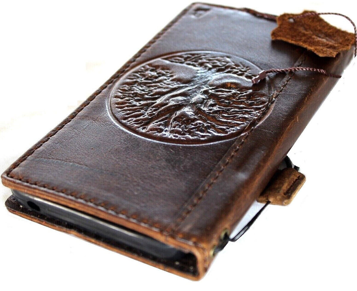 Handmade genuine leather phone case by DAVISCASE for Galaxy S22, S21, Z Fold 4, vintage Tree of Life design on wallet-style cover.