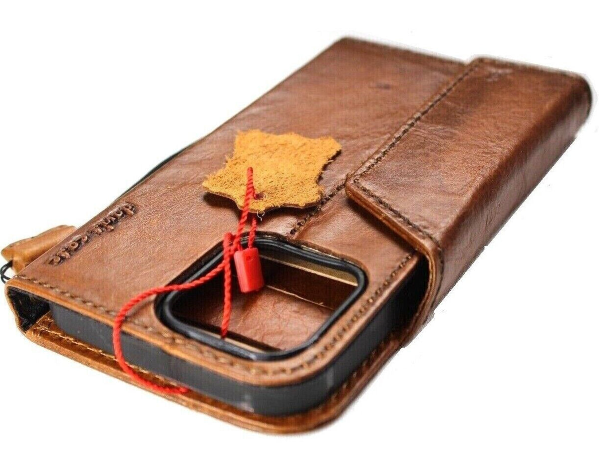 Google Pixel 7 Pro DAVISCASE genuine leather wallet case with eagle stamping, 3D design, and wireless charging compatibility.