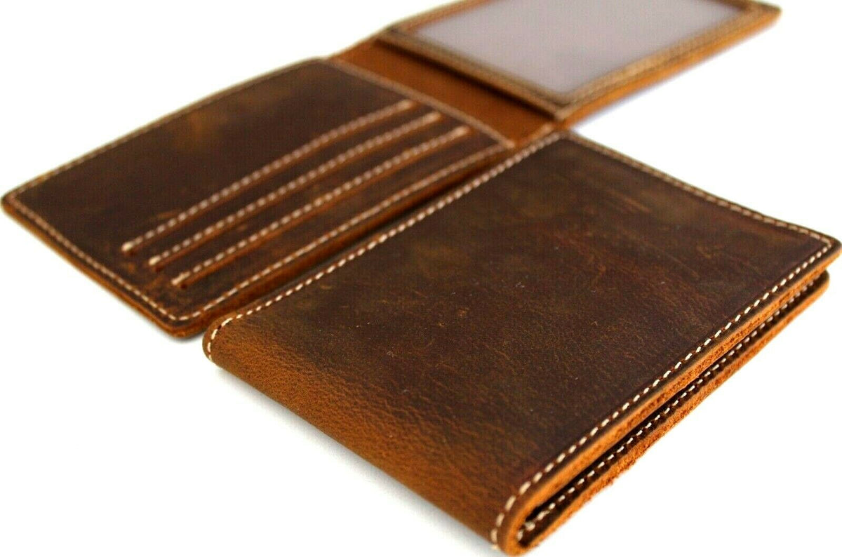 Men's genuine leather wallet by DAVISCASE with credit card slots, slim handmade design, retro oiled finish, and ID window.