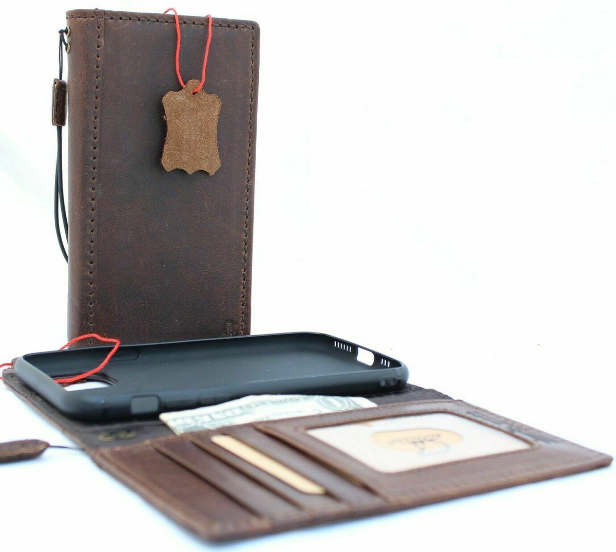 Vintage leather wallet case for Apple iPhone 11 Pro by DAVISCASE, featuring card slots, slim design, and wireless charging compatibility.