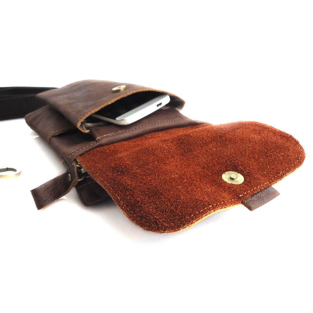 Genuine leather shoulder bag with zipper pocket and tablet pouch, suitable for men and women, by DAVISCASE.