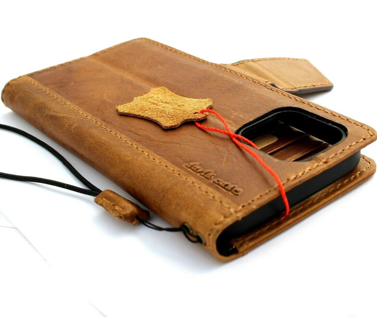Handmade DAVISCASE genuine leather phone case for iPhone 11 12 13 14 15 Pro Max with vintage style, credit card slots, and magnetic closure.