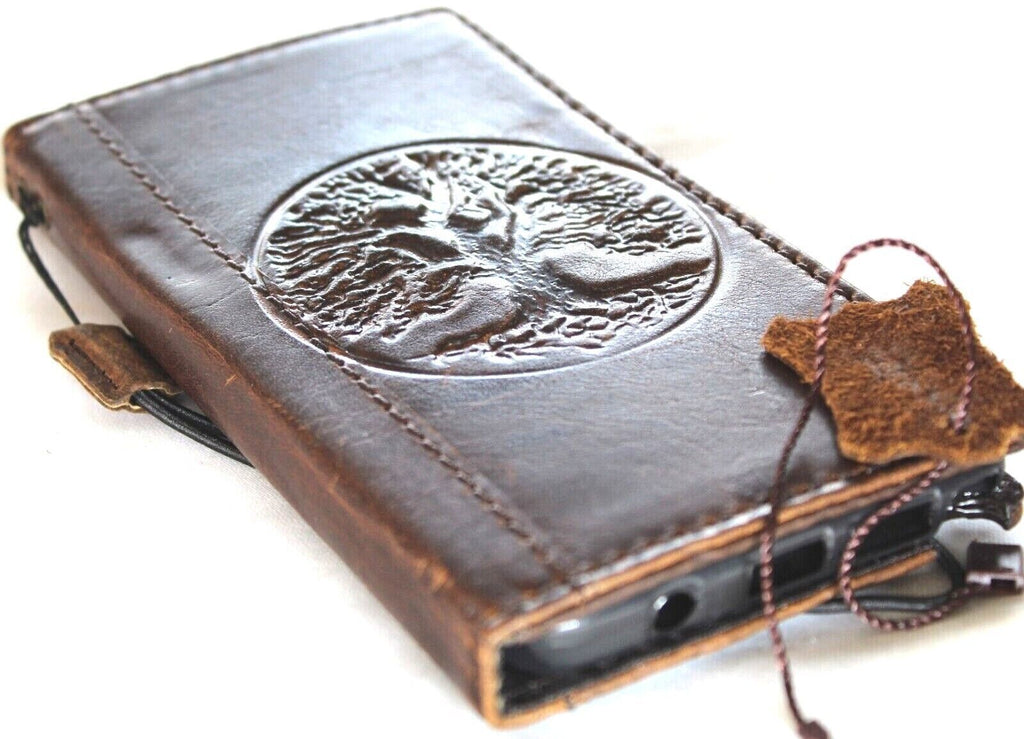 Handmade genuine leather phone case for Galaxy S22, S21, Z Fold series by DAVISCASE featuring vintage Tree of Life design.