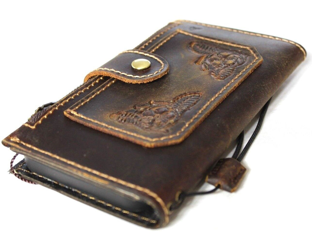 Genuine leather case for Google Pixel 7 Pro by DAVISCASE, featuring wallet design, stand, zipper, and wireless charging compatibility.