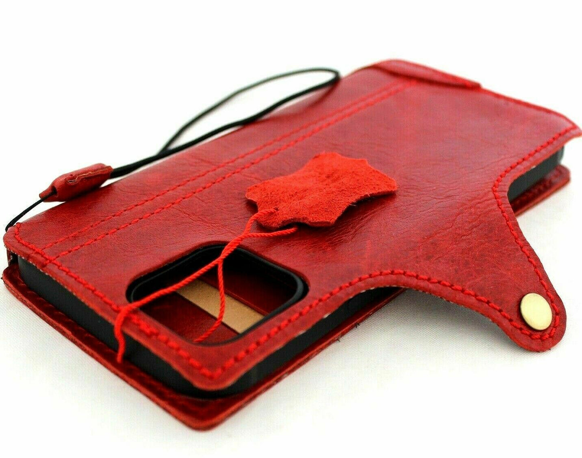 Handmade genuine leather phone case for iPhone 17-16 Pro Max with wallet and credit card slots, in Davis Red Wine color.
