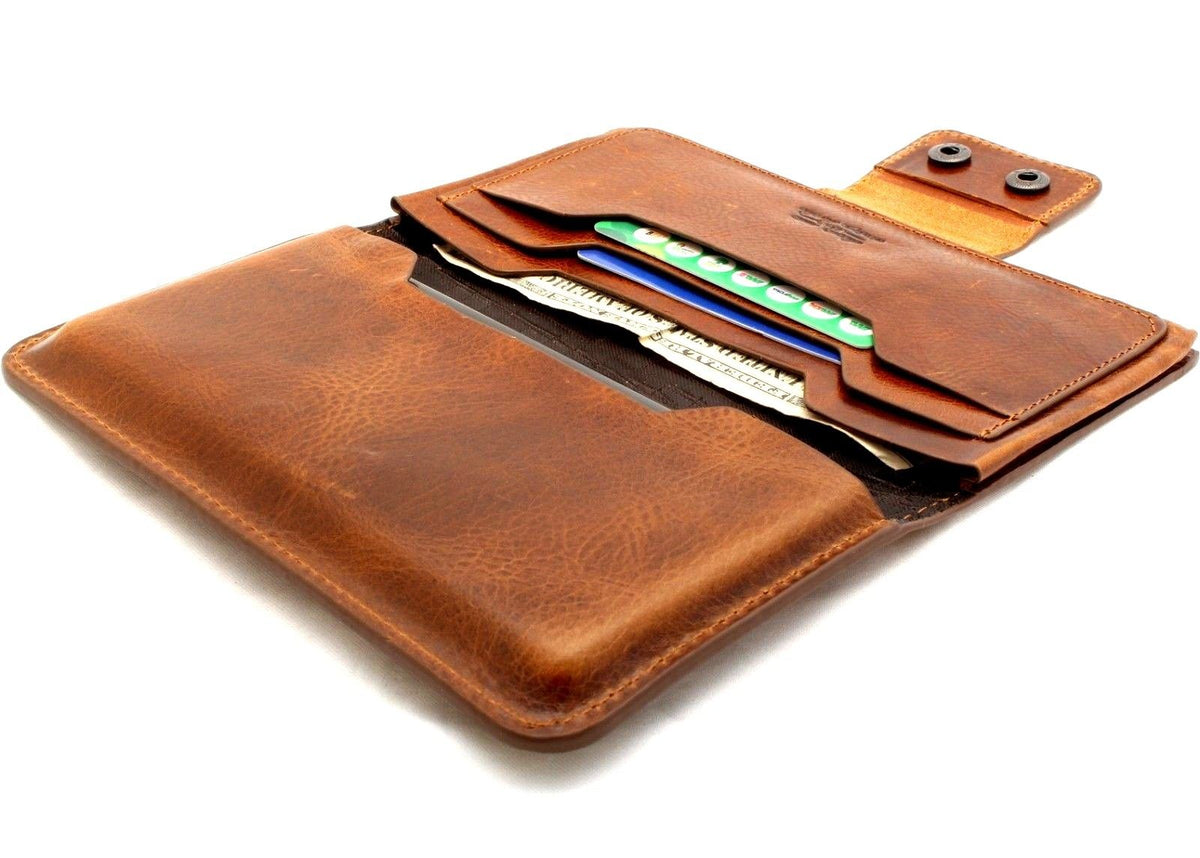 Genuine leather LG V40 V30 G7 wallet case by DAVISCASE with closure, 8 card slots, slim design, for LG smartphones.
