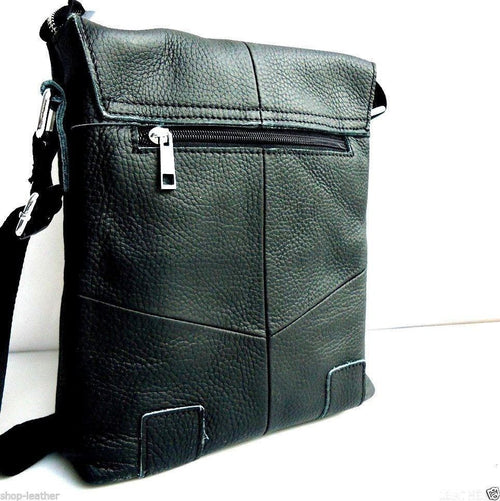 Genuine black leather men's shoulder bag by DAVISCASE, classic crossbody messenger handbag with sleek design and adjustable strap.