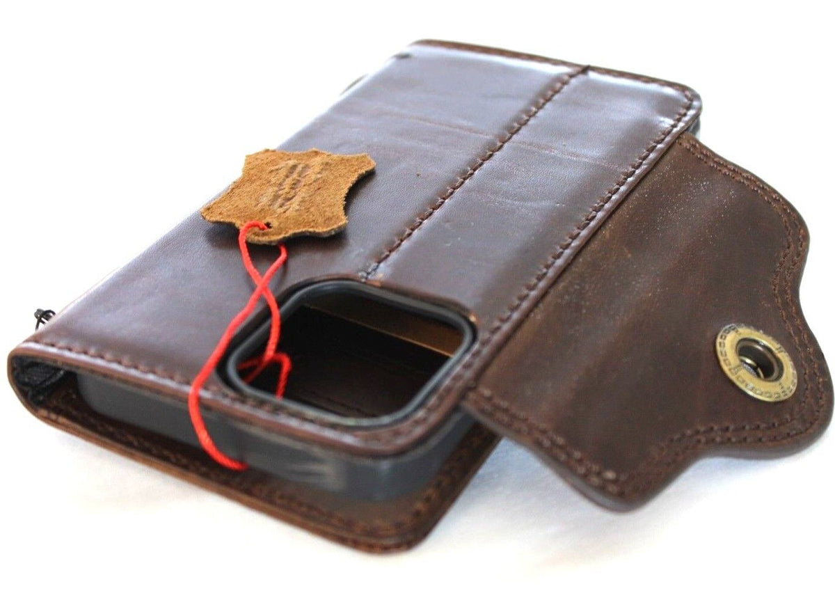 Handmade genuine leather phone case for iPhone 11-15 Pro Max, vintage design, full grain leather, DAVISCASE luxury style cover