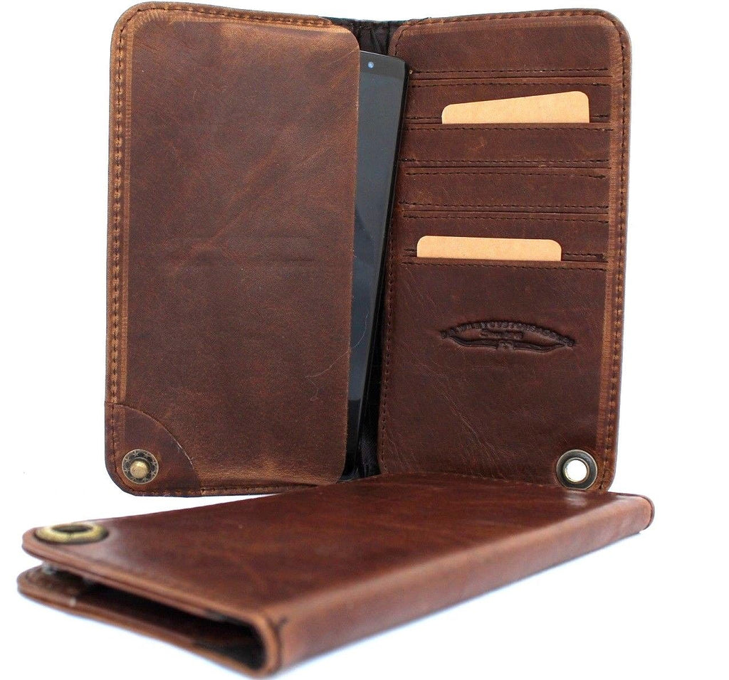 Brown genuine Italian leather book wallet case for LG V40, V30, and G7 by DAVISCASE, featuring a slim, luxury LG phone cover.