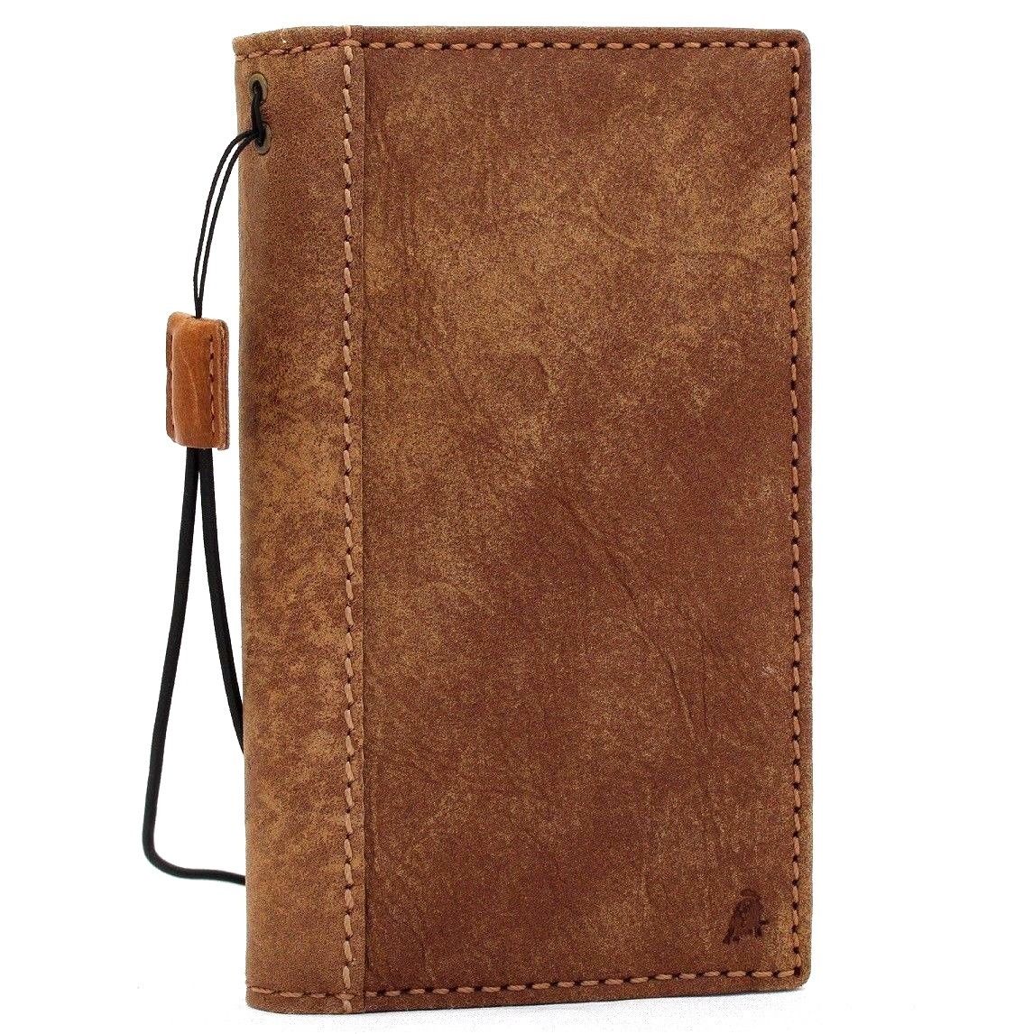 Handmade vintage tan leather Samsung Galaxy S9 wallet case by DAVISCASE, featuring a classic book-style design and secure cover.