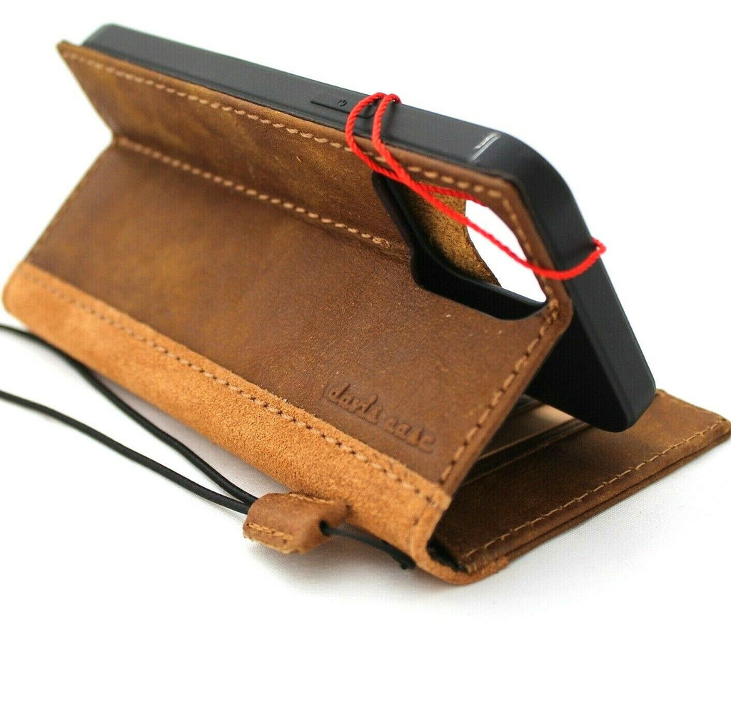 DavisCase vintage leather phone case for Apple iPhone and Samsung Galaxy, full grain leather, wallet style, handmade, luxury design.
