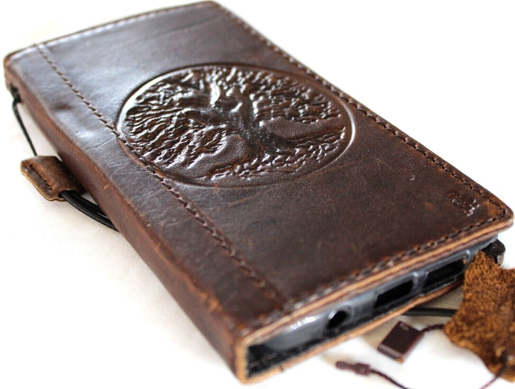 Vintage leather phone case for Galaxy S22 S21 S20 S23 S24 S25 S26 Edge, Z Fold 3 4 5 6 7, featuring the Tree of Life design by DAVISCASE.