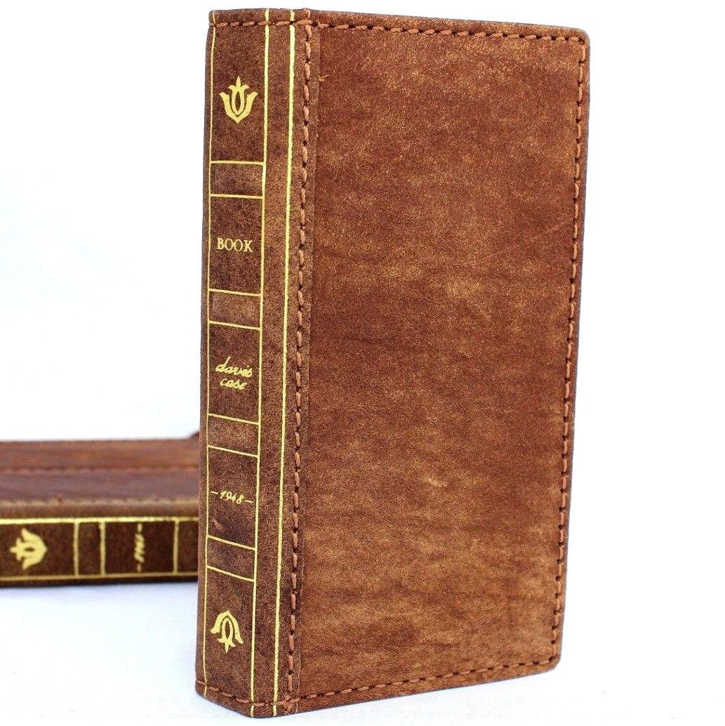 Genuine full leather iPhone 8 case with wallet design, vintage style, for wireless charging, featuring card slots and classic craftsmanship.