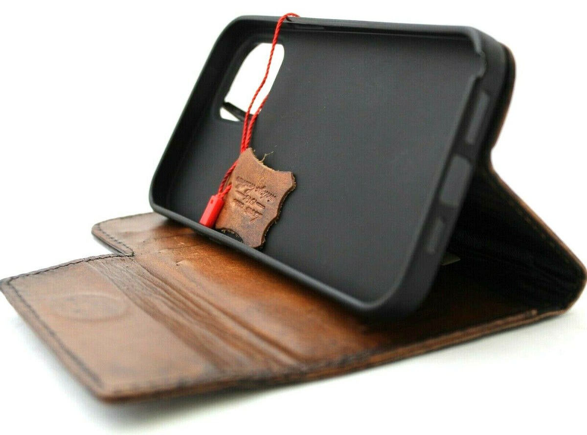 Vintage leather wallet case for iPhone 12 Pro Max by DAVISCASE, with credit card slots and soft magnetic cover.