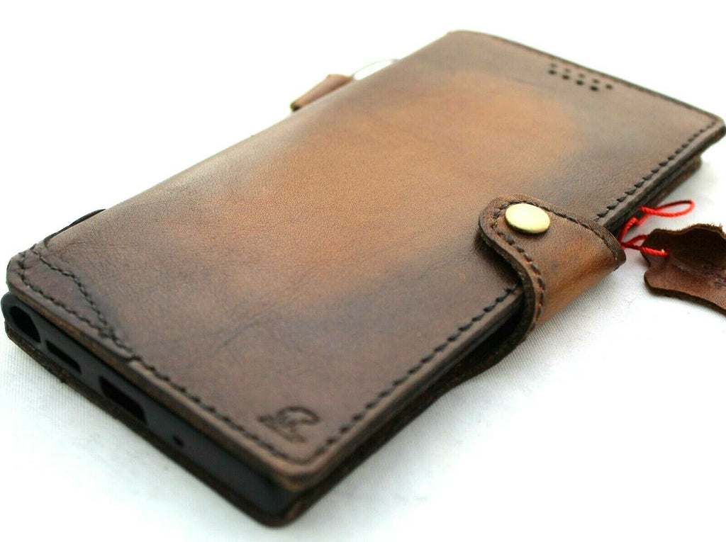 Handmade genuine leather wallet case for Samsung Galaxy S21 Ultra 5G, with a folio design and oiled top grain leather by DAVISCASE.