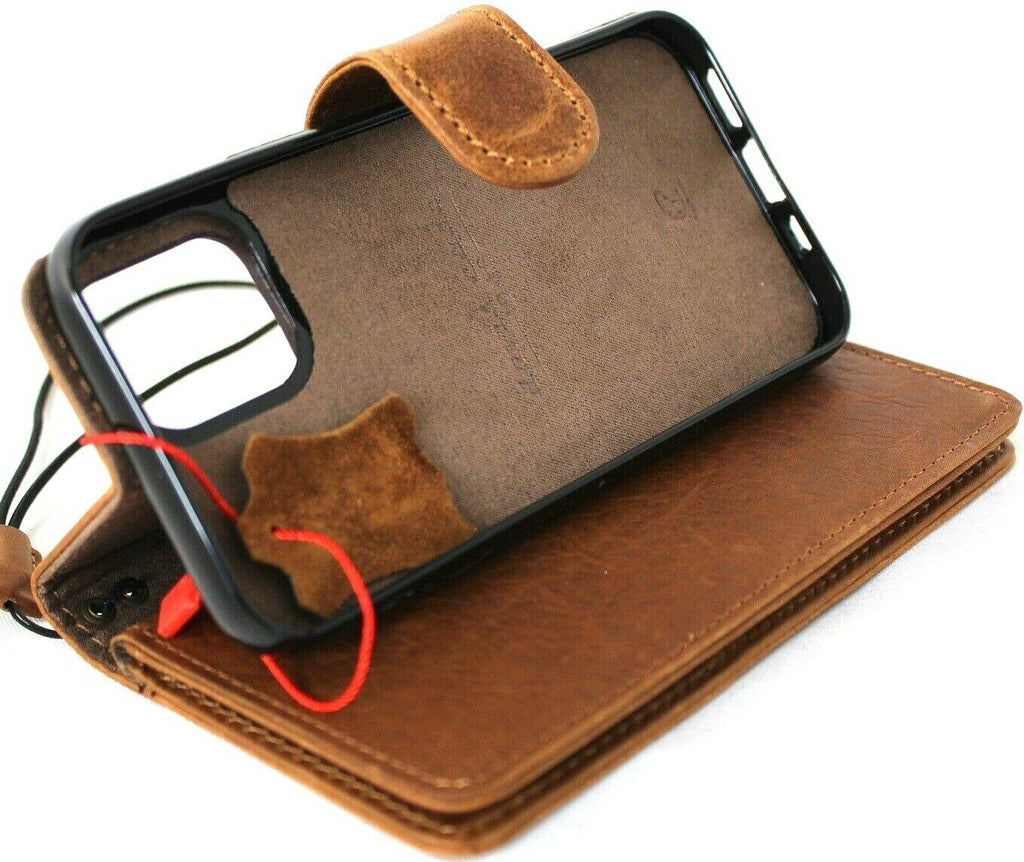 Handmade genuine leather phone case for Apple iPhone 17-14 Pro Max with removable wallet, magnetic clasp, in retro tan from DAVISCASE.