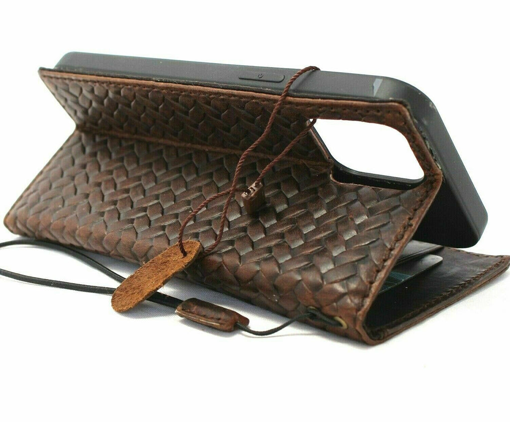 DAVISCASE vintage leather phone case for iPhone and Galaxy models, handcrafted full grain leather wallet cover with card slots.