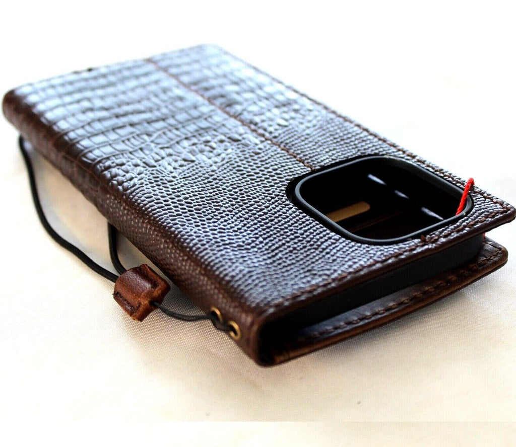 Handmade genuine leather phone case for iPhone models, crocodile style wallet book cover by DAVISCASE for iPhone 12 to 17 Pro Max.
