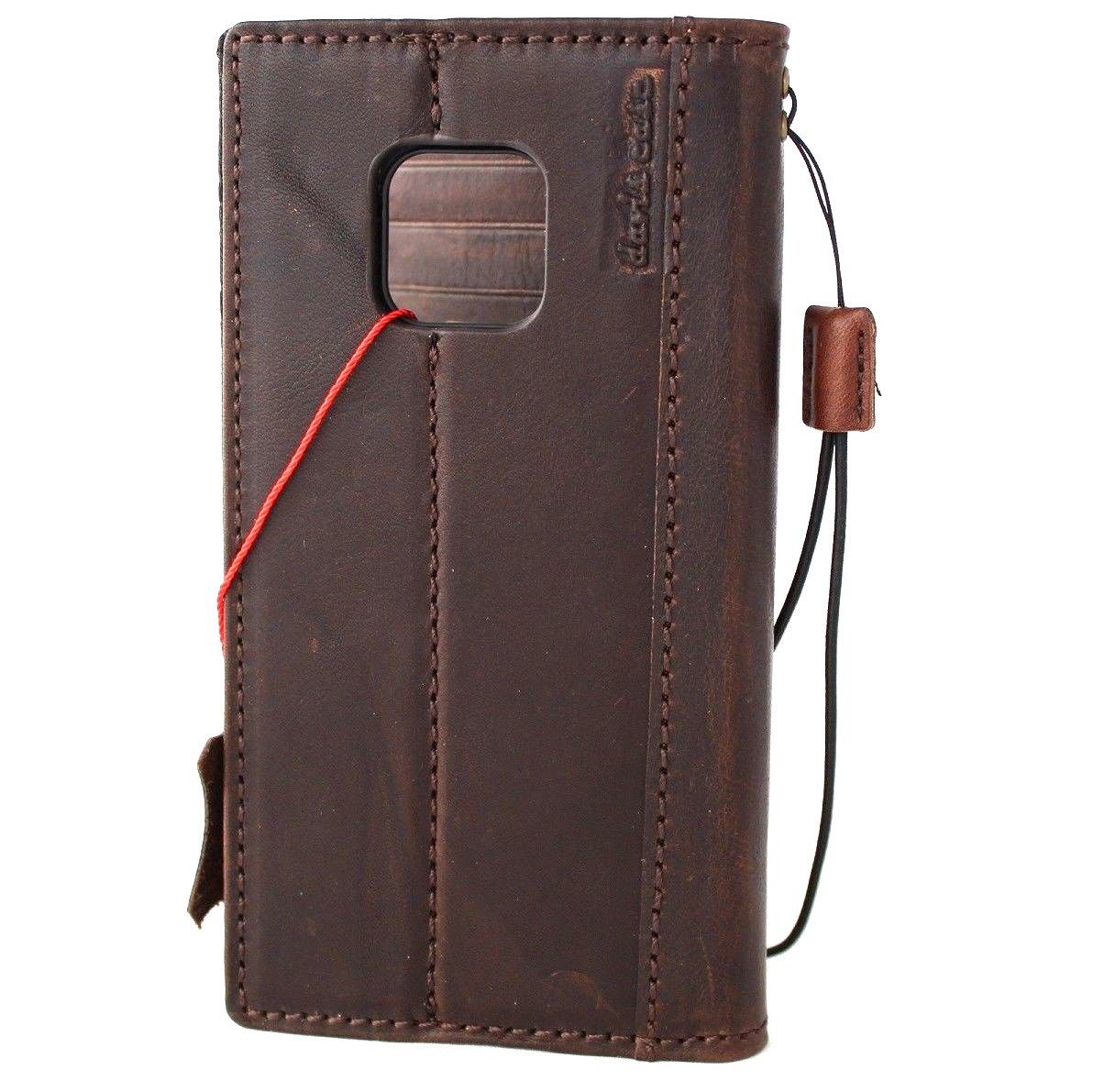 Handmade genuine leather case for Huawei Mate 20 Pro, featuring a book wallet design by DAVISCASE with retro luxury style.