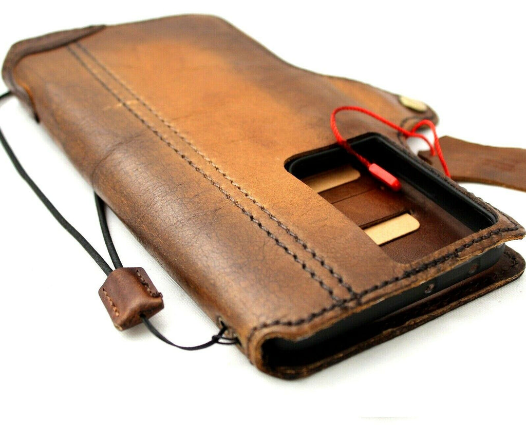 Handmade genuine leather Samsung Galaxy S21 Ultra 5G wallet case by DAVISCASE with oiled finish and wireless charging compatibility.