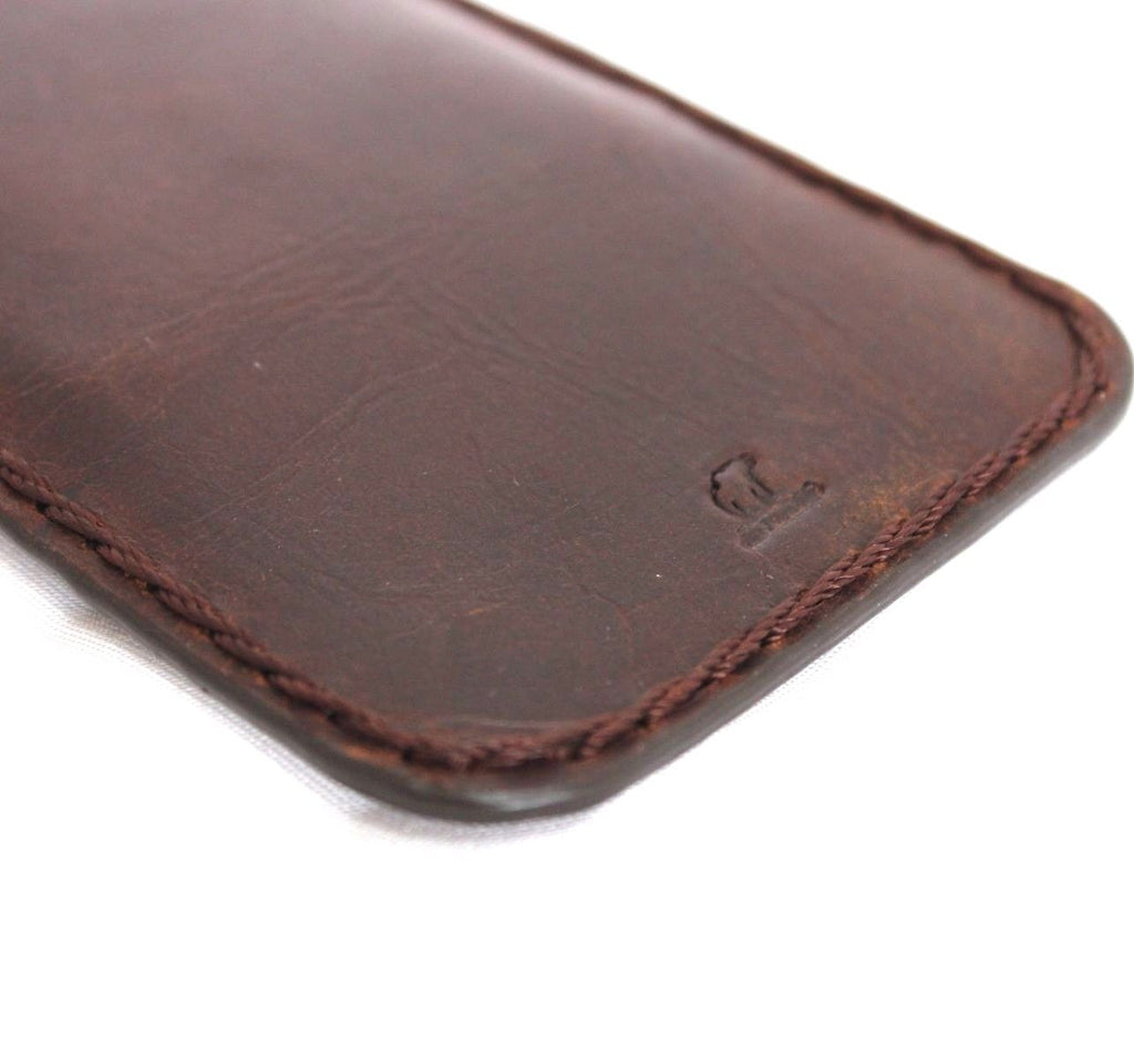 Genuine full leather iPhone 8 case with wallet design, slim fit, card slots, compatible with wireless charging, Davis Classic Thin Art
