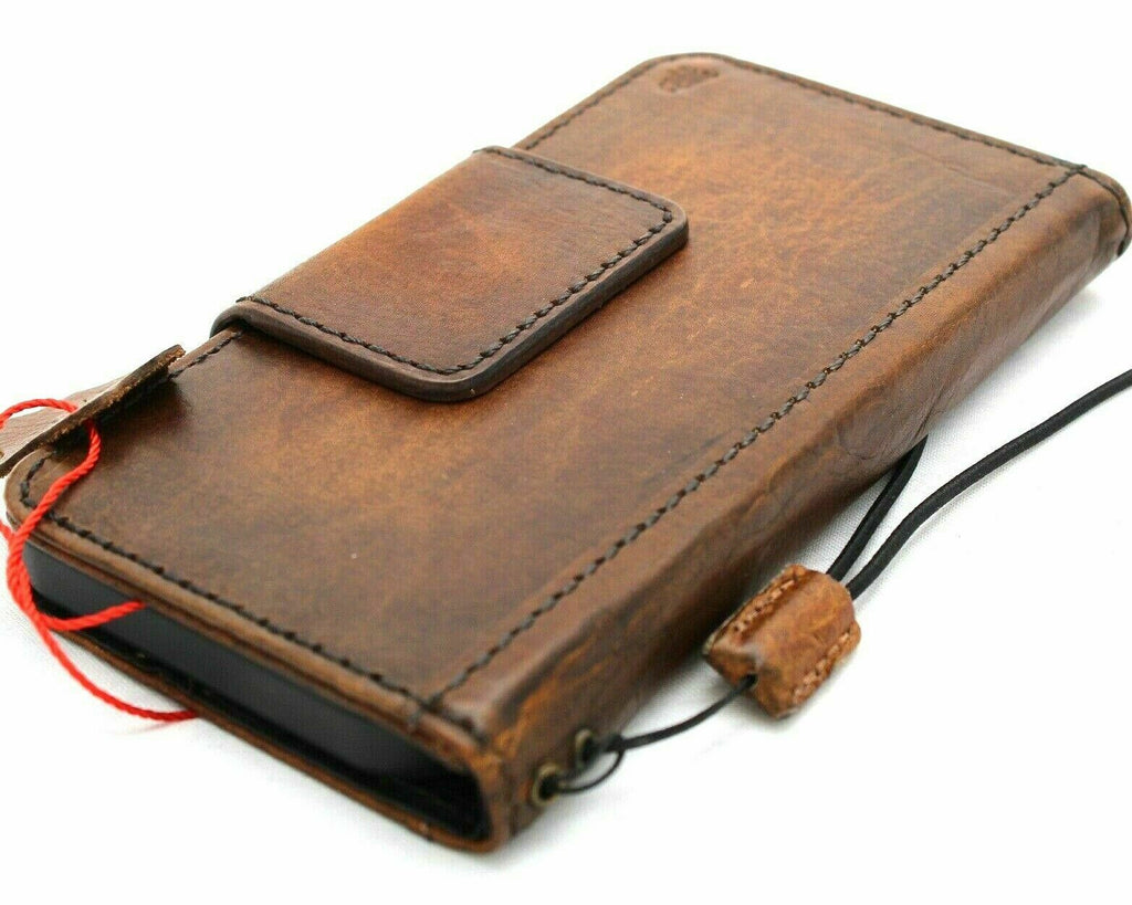 DavisCase genuine leather wallet phone case for iPhone 17 to SE 2020, vintage style with ID window and credit card slots.