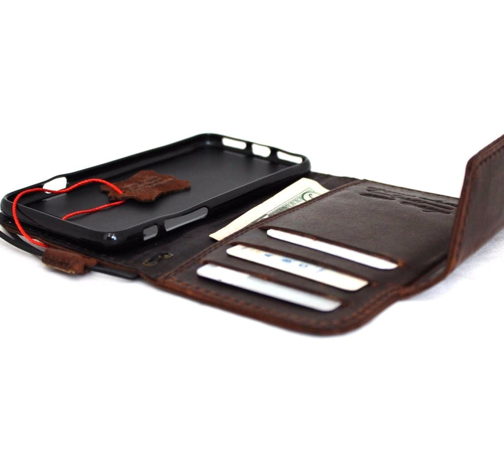 DavisCase genuine leather iPhone SE 2 2020 wallet case with card slots, magnetic closure, slim design, suitable for wireless charging.