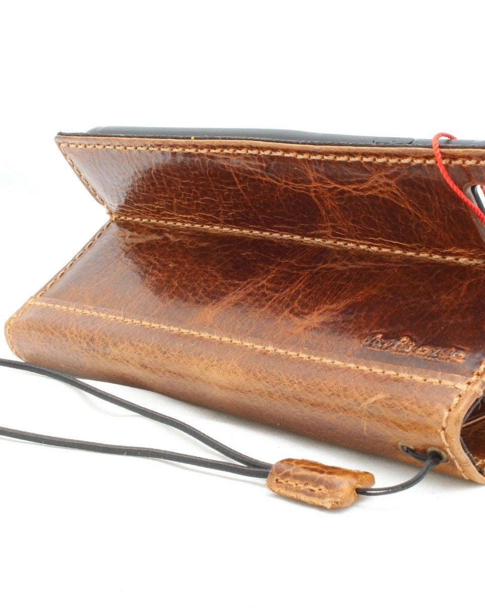Handmade genuine leather iPhone XS Max case cover by DAVISCASE, featuring a slim, luxury wallet-style design with soft interior and retro look.