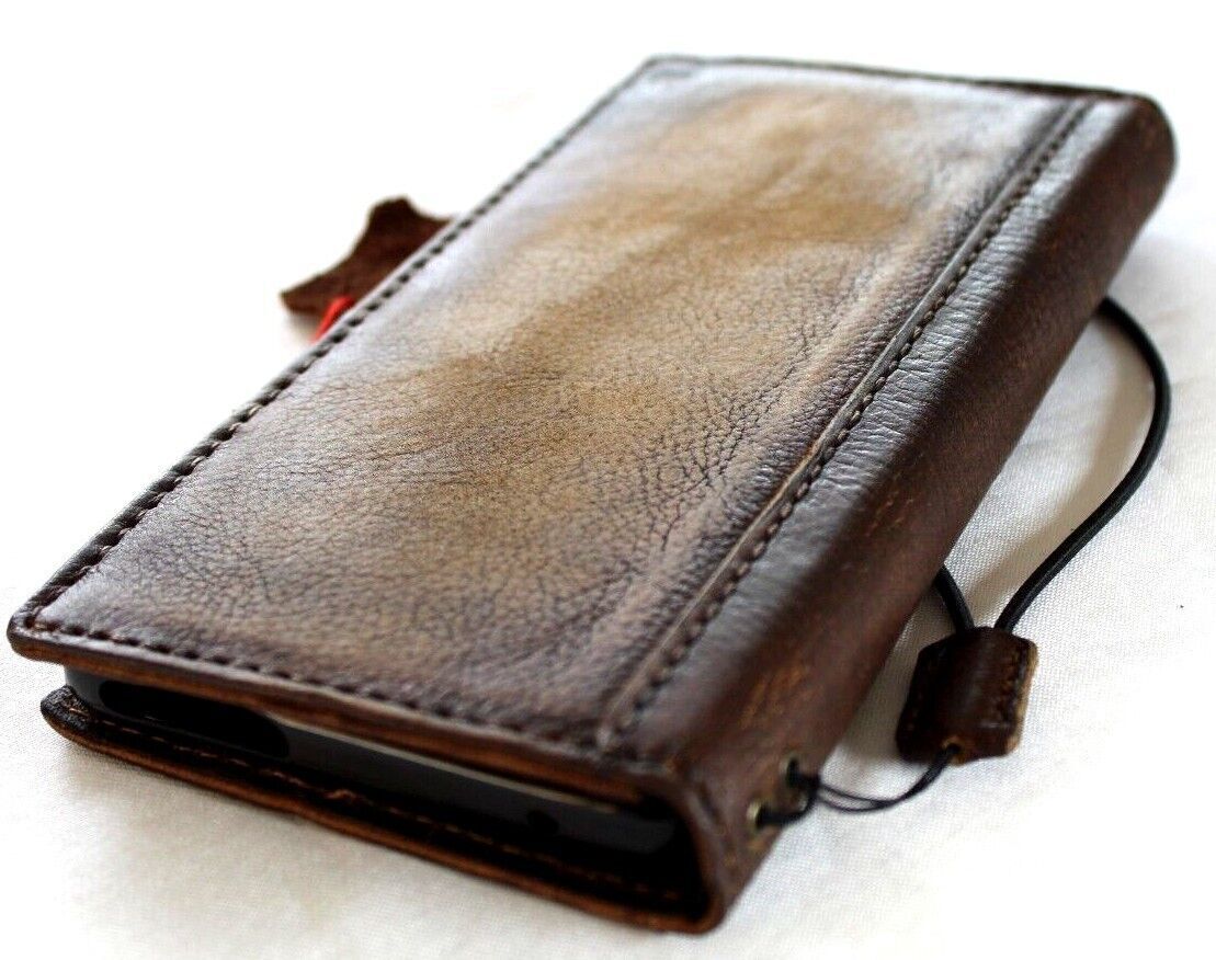 Handmade genuine leather phone case for Samsung Galaxy S22, S21, S20, Note 10, A51, A71 by DAVISCASE, vintage art wallet style.