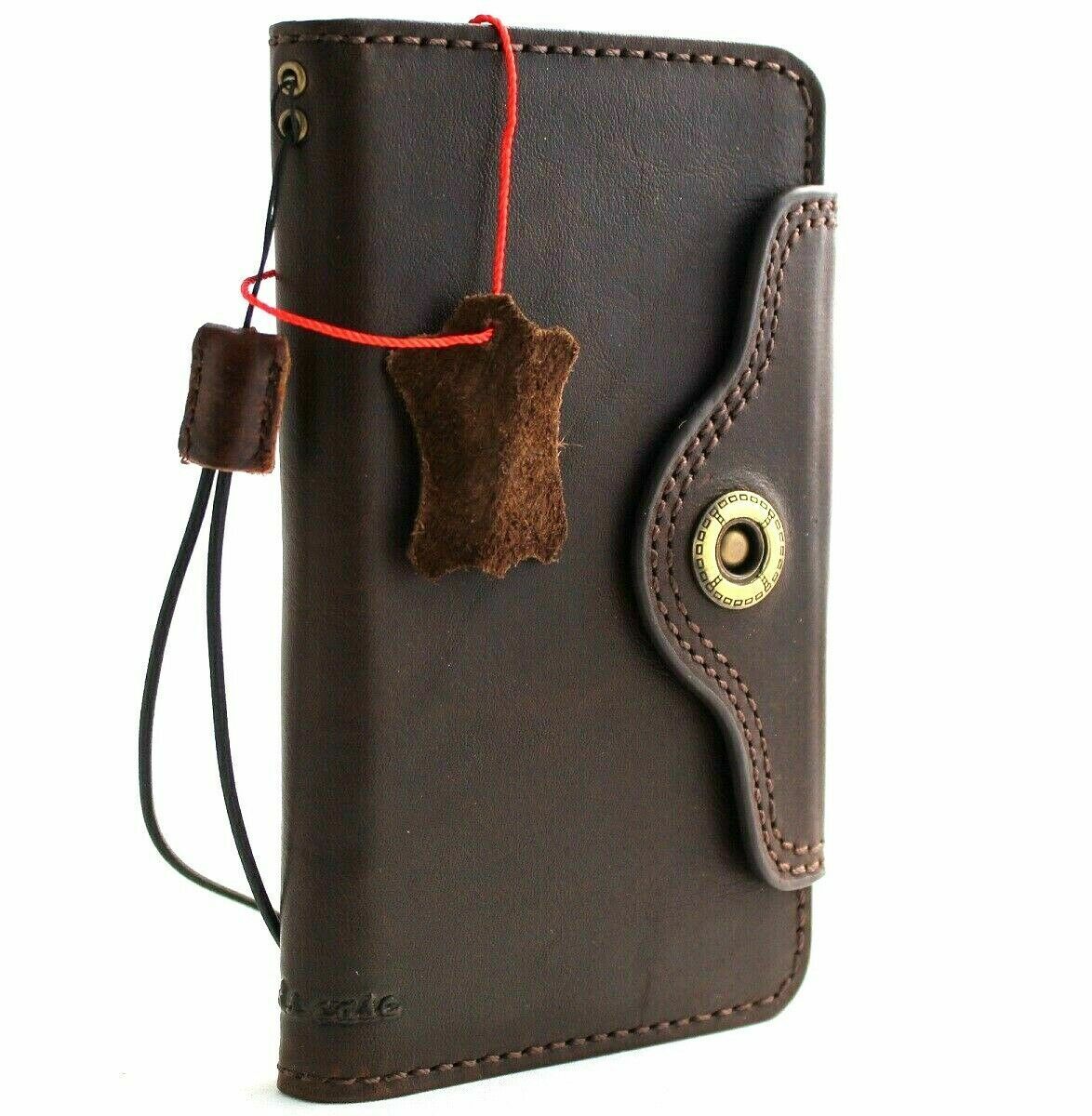 Handmade genuine leather phone case for Samsung Galaxy S24, S25, Fold 3-7, and A series, with wallet clasp by DAVISCASE.