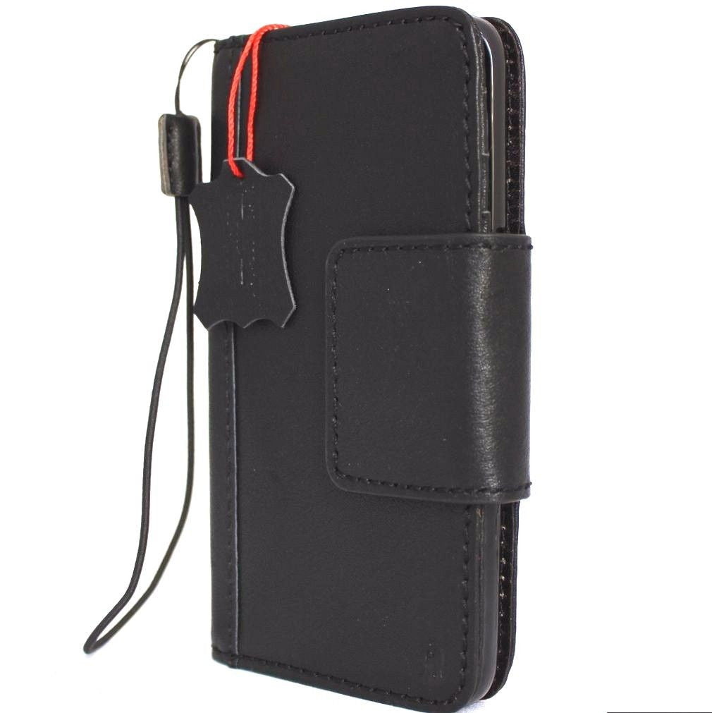 Handmade genuine Italian leather Samsung Galaxy S8 wallet case with magnetic closure, featuring a classic book-style design.