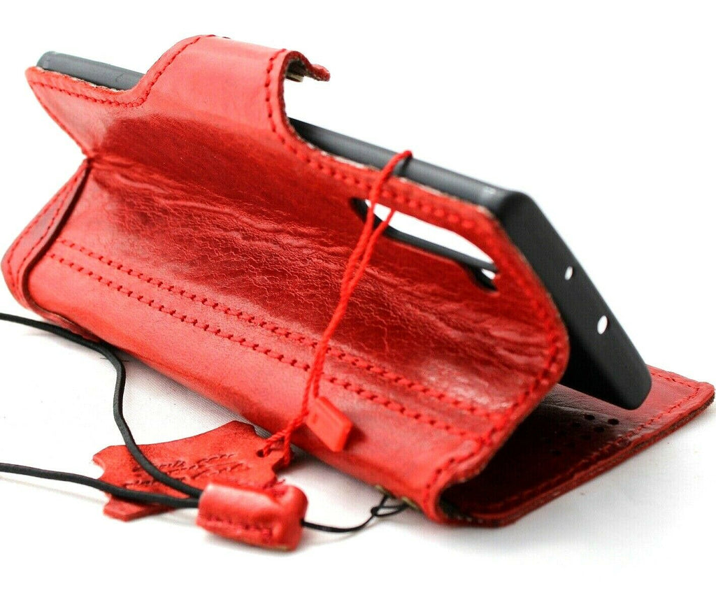 Red genuine leather Samsung Galaxy Note 10 flip wallet case with strap, slim design, handmade by DAVISCASE.