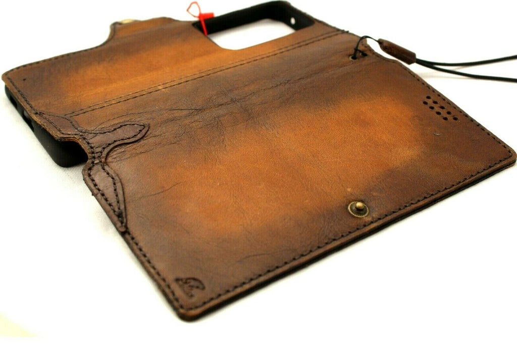 Handmade genuine leather wallet case for Samsung Galaxy S21 Ultra 5G, featuring oiled top grain leather and wireless charging compatibility.