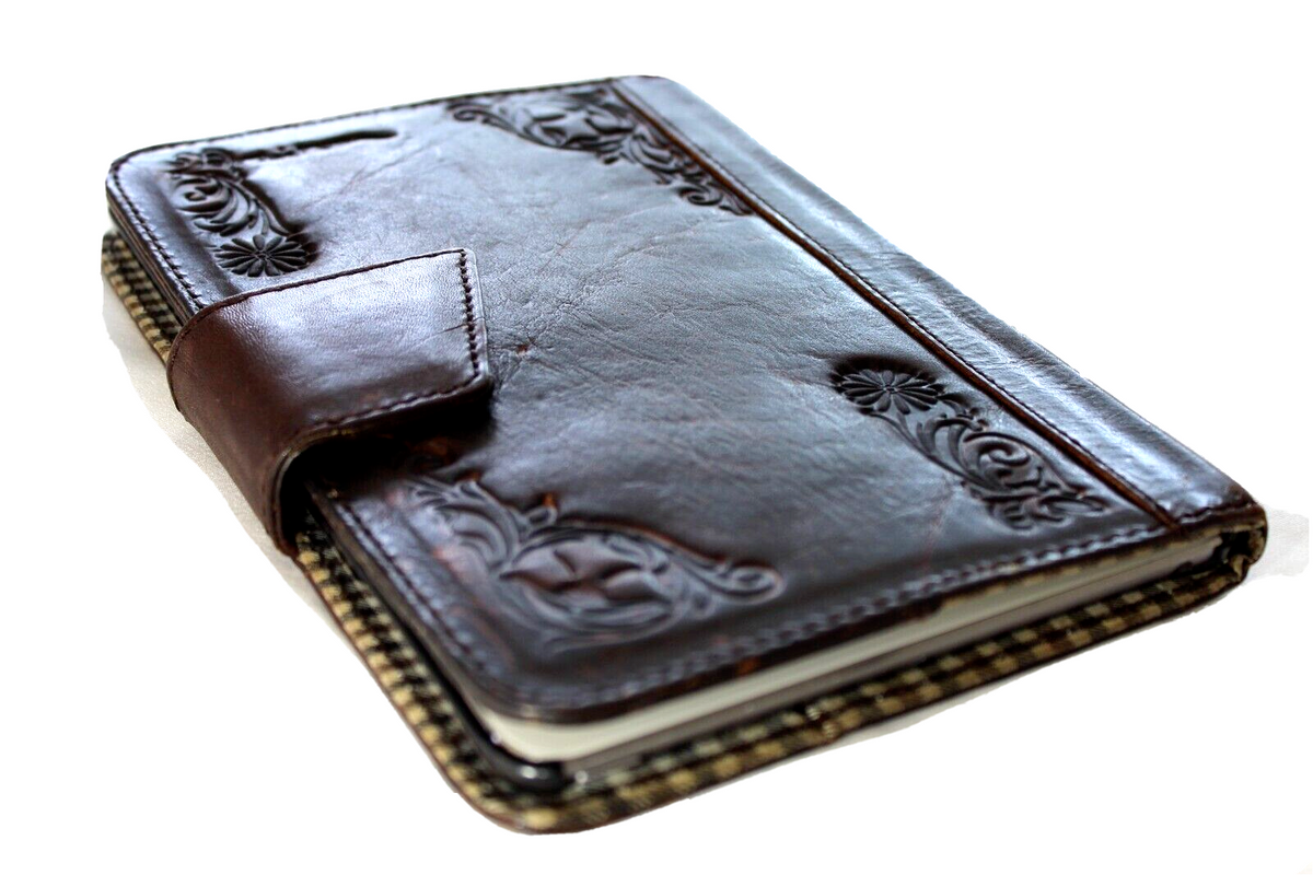 Genuine leather iPad Mini case by DAVISCASE with card slots, designed for Apple iPad Mini 4-7th generation, 9.7-inch model.