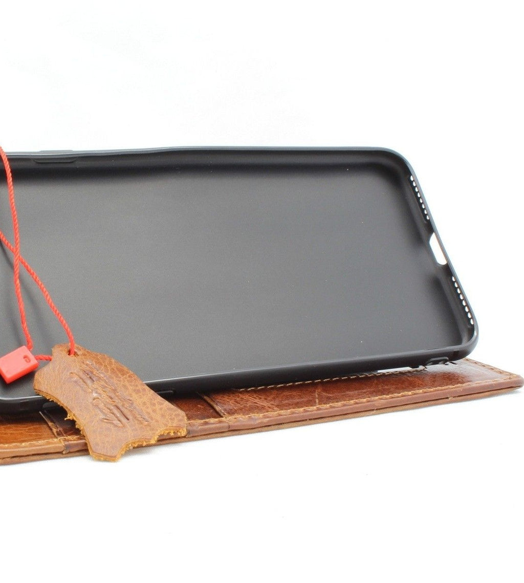 Handmade genuine leather iPhone XS Max case cover wallet by DAVISCASE with soft credit card slots and a slim, retro luxury design.