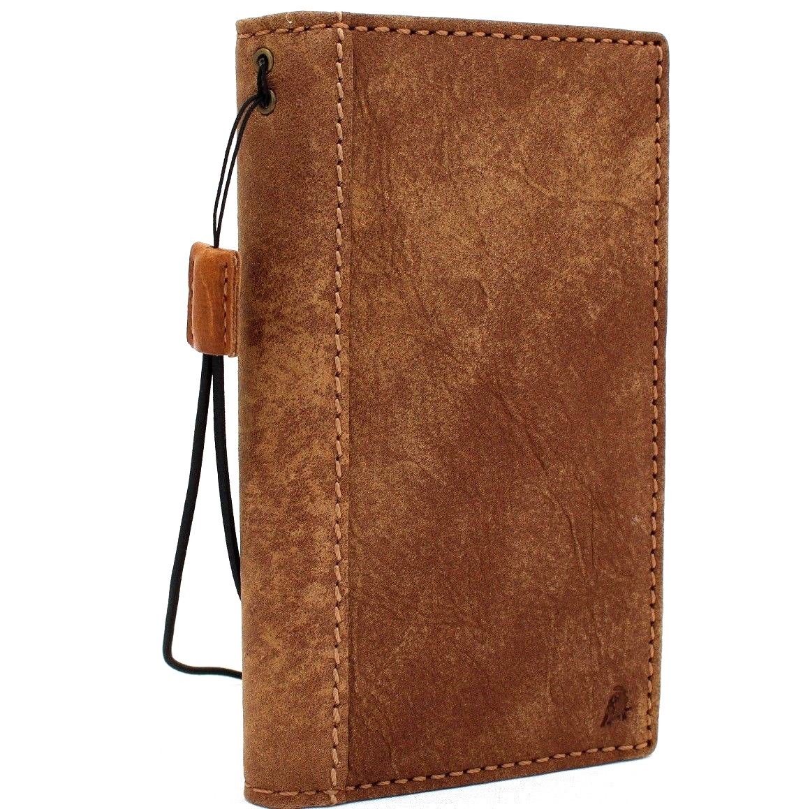 Handmade vintage tan leather wallet case for Samsung Galaxy S9 by DAVISCASE, featuring a classic book-style design and card slots.