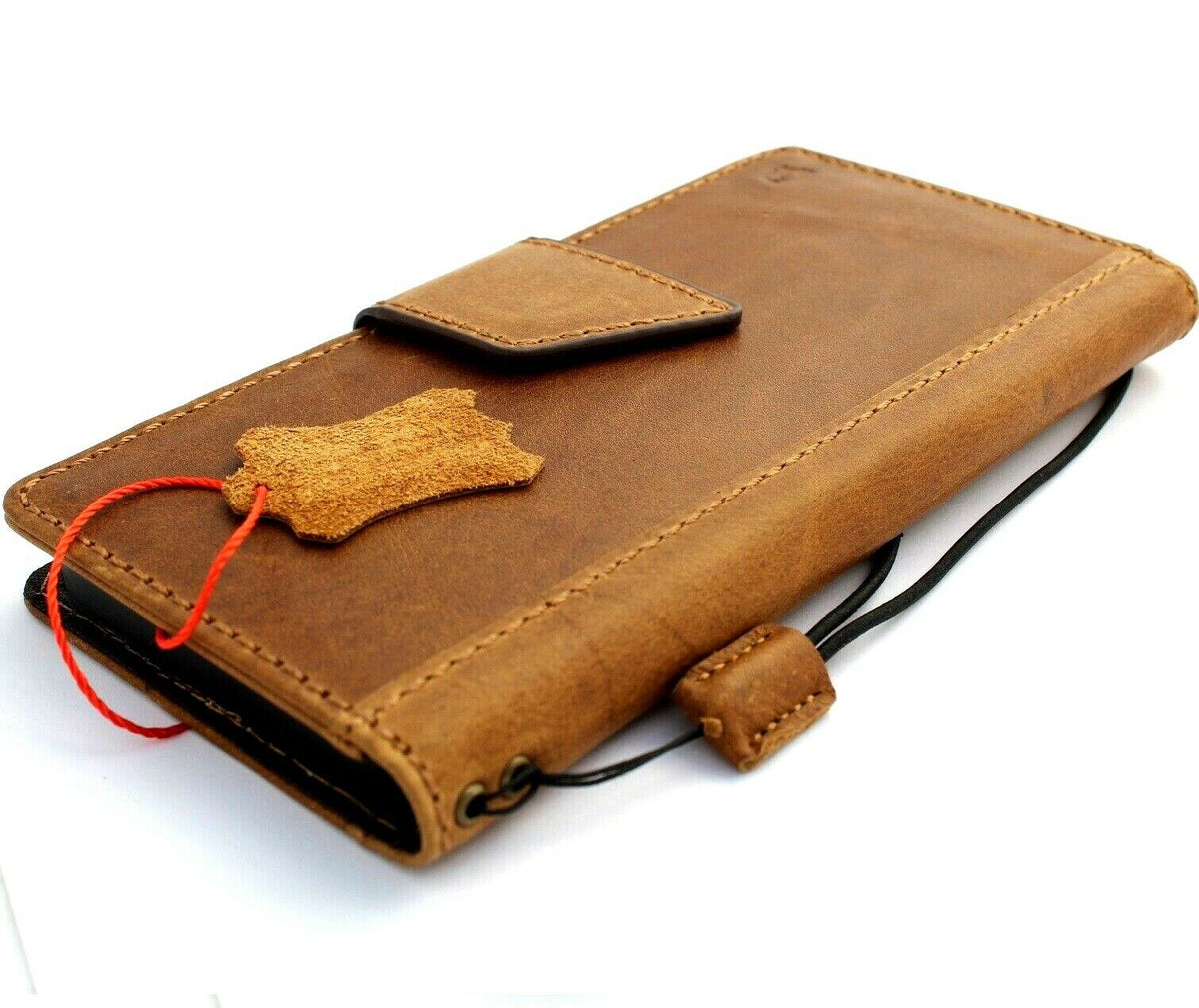DavisCase genuine leather phone case for iPhone models with vintage style, credit card slots, and magnetic closure in tan color