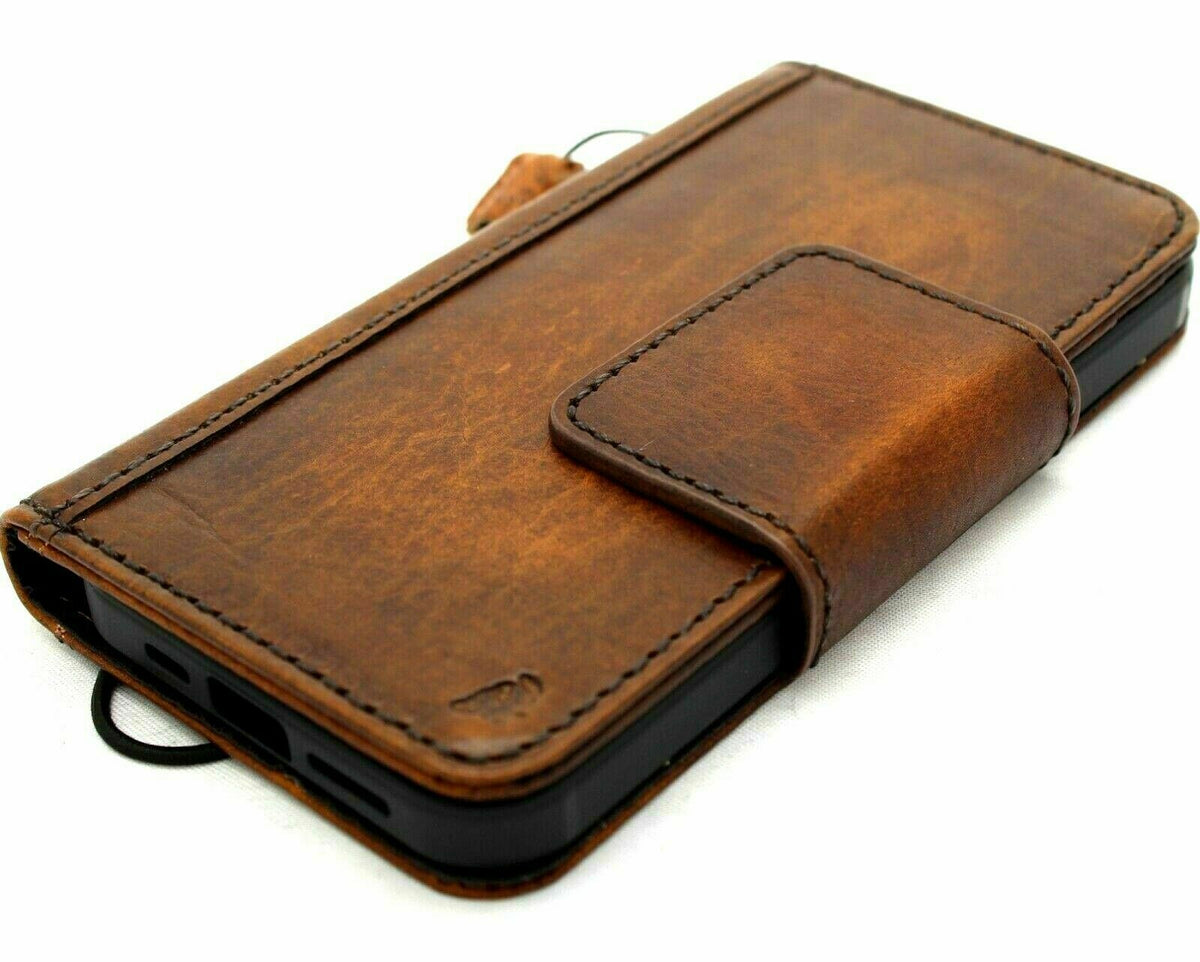 Handmade genuine leather wallet case for iPhone 12 Pro by DAVISCASE, vintage look, ID window, credit card slots, magnetic closure.