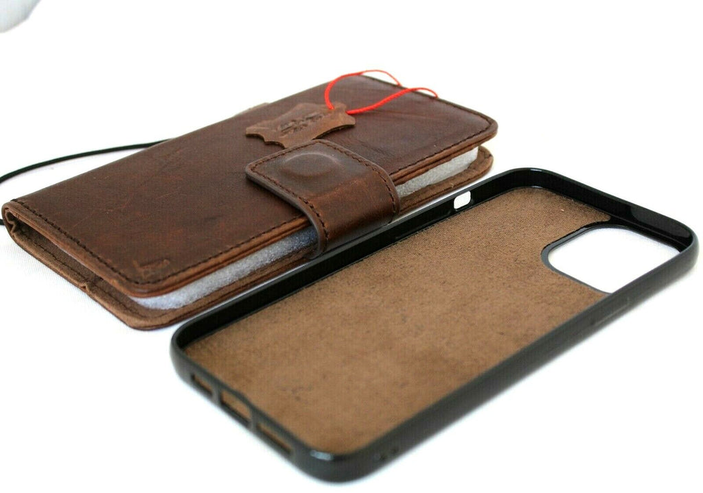 Handmade genuine leather phone case for Apple iPhone 13-17 Pro Max, with wallet and magnetic retro design by DAVISCASE.
